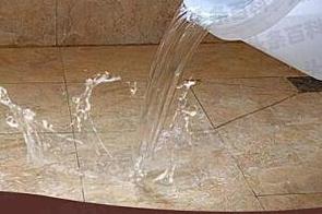 哈巴河漏水维修 免砸砖防水材料该如何施工